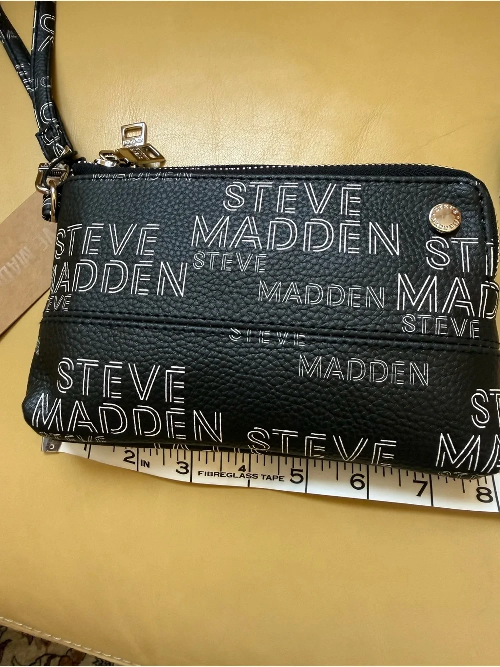 Steve Madden wristlet